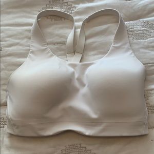 Athleta Advance bra B-DD+
